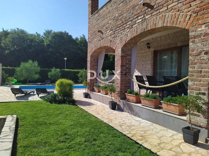Garden and pool side view